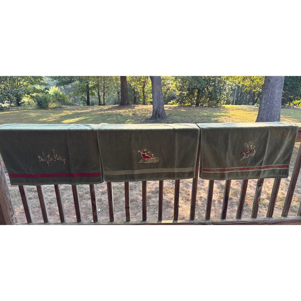 Ritz Christmas Bath Towel Set 3 Green Cotton Reindeer Sleigh Deck The Halls